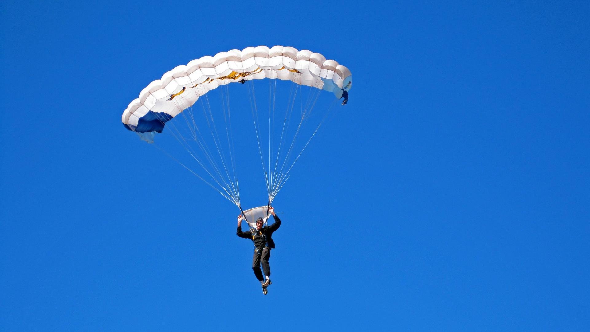 九游电竞资讯-2026年F1新政策解读，f1明年最新规则